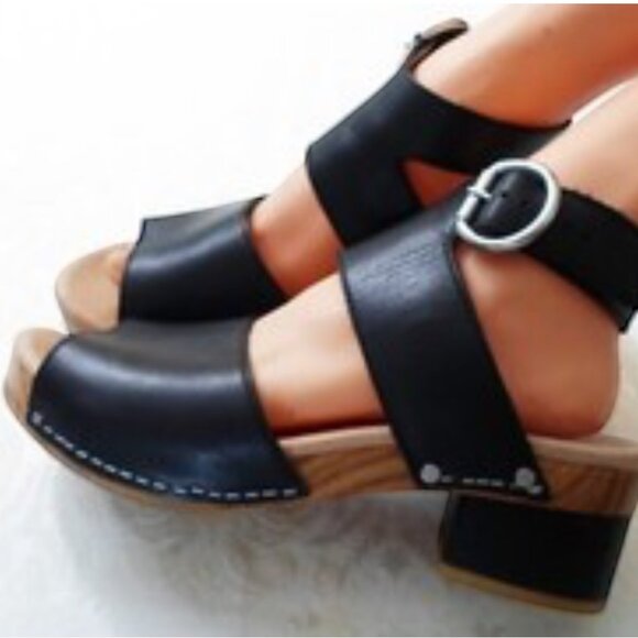 Dansko Sz 40 US 9.5-10 Malin Black Leather Closed Toe Ankle Strap Sandals Clogs - Picture 12 of 13